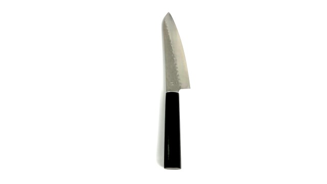 Shizu Hamono Yamato Santoku: Un Coltello Multifunzione per la Cucina.