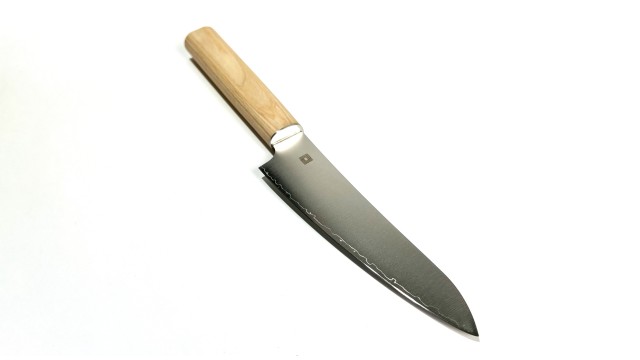 Yuri Santoku Shizu Hamono: Un Coltello Multifunzione per Ogni Cucina