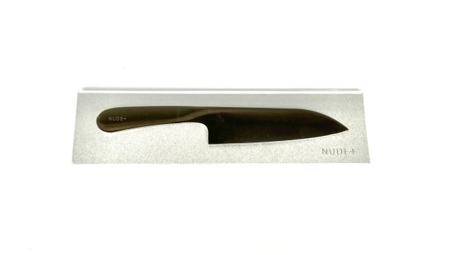 NUDE+ SANTOKU di Shizu Hamono: Eleganza e Precisione per la Cucina.